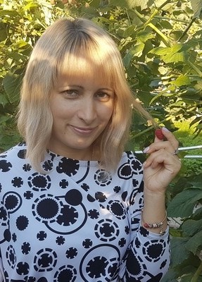 Марина, 43, Россия, Белая-Калитва