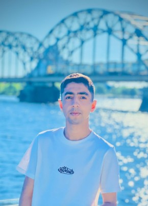 Zain из Rīga 19 лет
