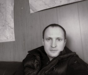 Dmitriy, 43, Kommunar