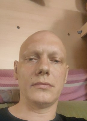Виктор из Радужного (Югра) 42 года