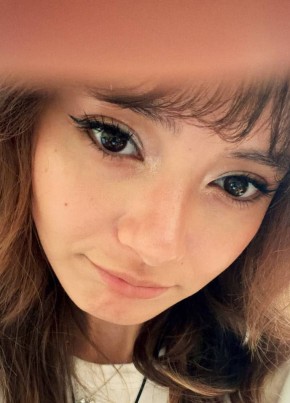 Алина из Хабаровска 22 года