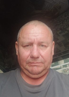 Павел из Краснодара 52 года