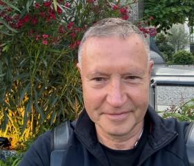 Vladimir, 57, Macau