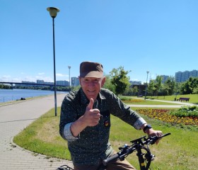 vitaliy, 63, Moscow