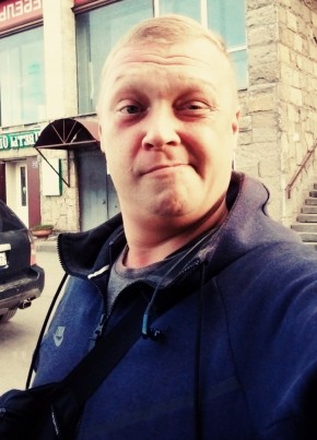Тони, 40, Россия, Санкт-Петербург
