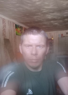 Антон из Колывани 35 лет
