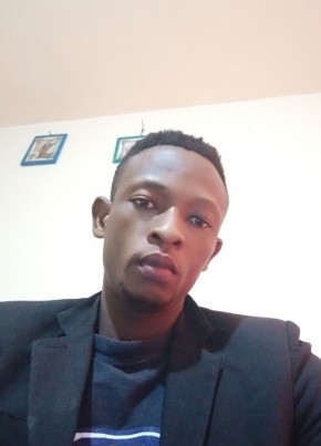 Smith из Kampala 28 лет