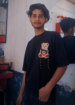 Niyaaz, 18, India, Barnāla