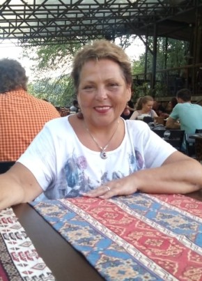 Тамара, 66, Россия, Краснодар