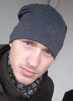 Роман, 28, Россия, Псков