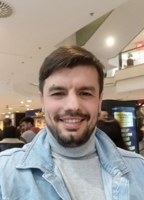 Alex Blackstone, 34, Türkiye Cumhuriyeti, Gürpınar