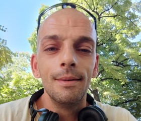 Hmm..., 38, Breda