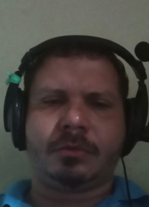 Henrique из Duque de Caxias 31 год
