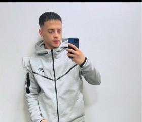 As shah, 19, Saraj