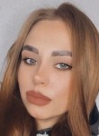 Viktoriya, 23, Saint Petersburg