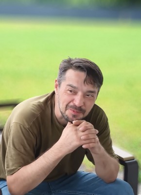 Андрей из Коммунара 42 года