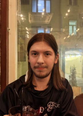 Илья из Волхова 25 лет