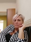 Yuliya, 49, Saint Petersburg