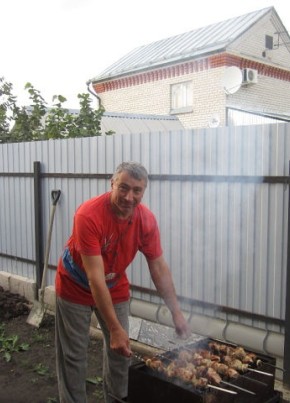 Андрей, 65, Россия, Саратов
