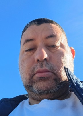 Ismael Alarcón из New York City 43 года