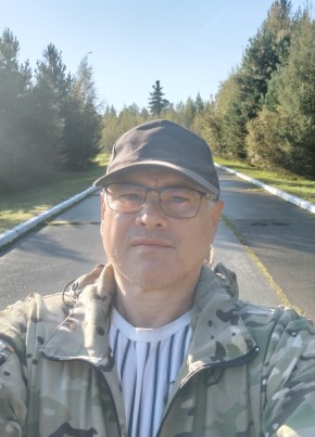 Юрий из Нягани 50 лет