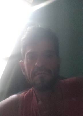 Scharles dJúnior из Vitória 44 года