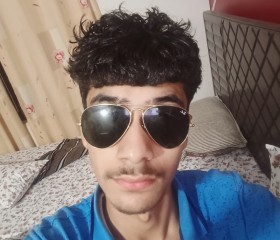 Akshay, 20, Ludhiana