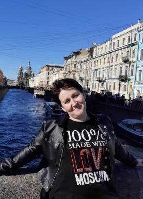 Вика, 41, Россия, Санкт-Петербург