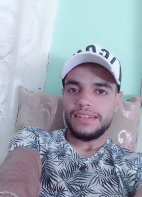 Khalil , 27, People’s Democratic Republic of Algeria, Algiers