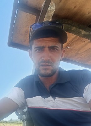 Fares, 35, Algeria, Jijel
