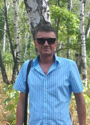 Алексей из Саратова 52 года