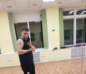 Mikhail, 25, Apatity