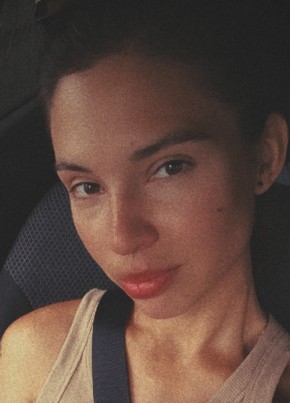 Nadezhda, 37