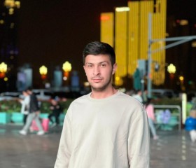Odil, 23, Chengdu