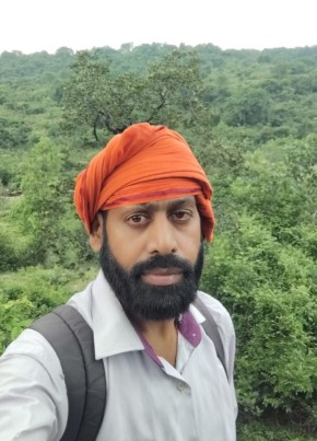 Dhairya, 42, India, Varanasi
