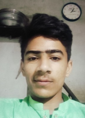 Moazam, 18, پاکستان, لاہور