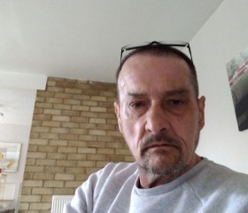 Damian, 56, Cambridge