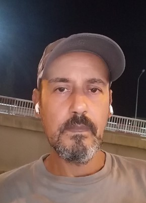 Kais из تونس 48 лет