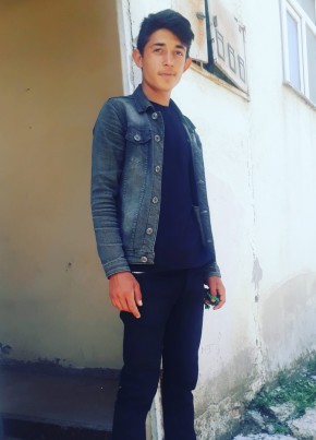 Emir, 21, Türkiye Cumhuriyeti, Adana