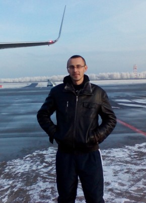Александр, 35, Россия, Нижнегорский