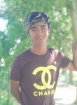 That Paing, 24, Yangon