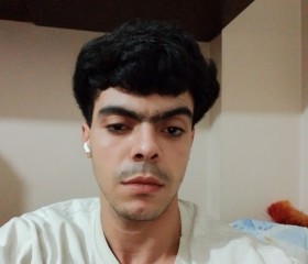 Lashin Mohamed, 24, Cairo
