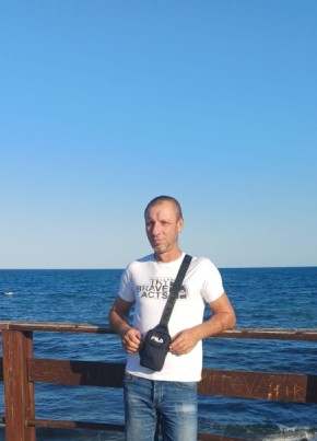 олег из Софии 48 лет