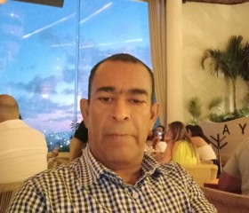 Daniel suastegui, 55, Acapulco de Juarez