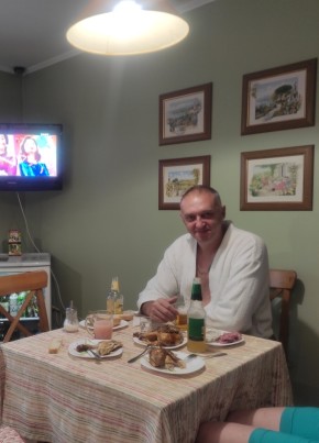Анатолий, 49, Россия, Богучаны