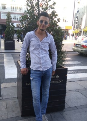 Ramazan tek, 28, Türkiye Cumhuriyeti, Iladik