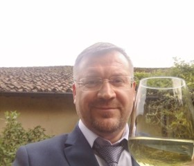 Mikhail, 49, Moscow