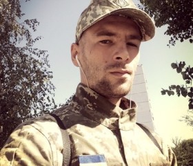 Юрий, 31 год, Комсомольське