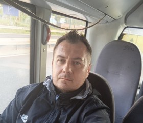 Mire, 36, Sarajevo