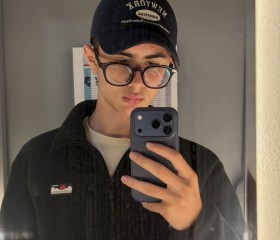 Роберт, 18, Moscow